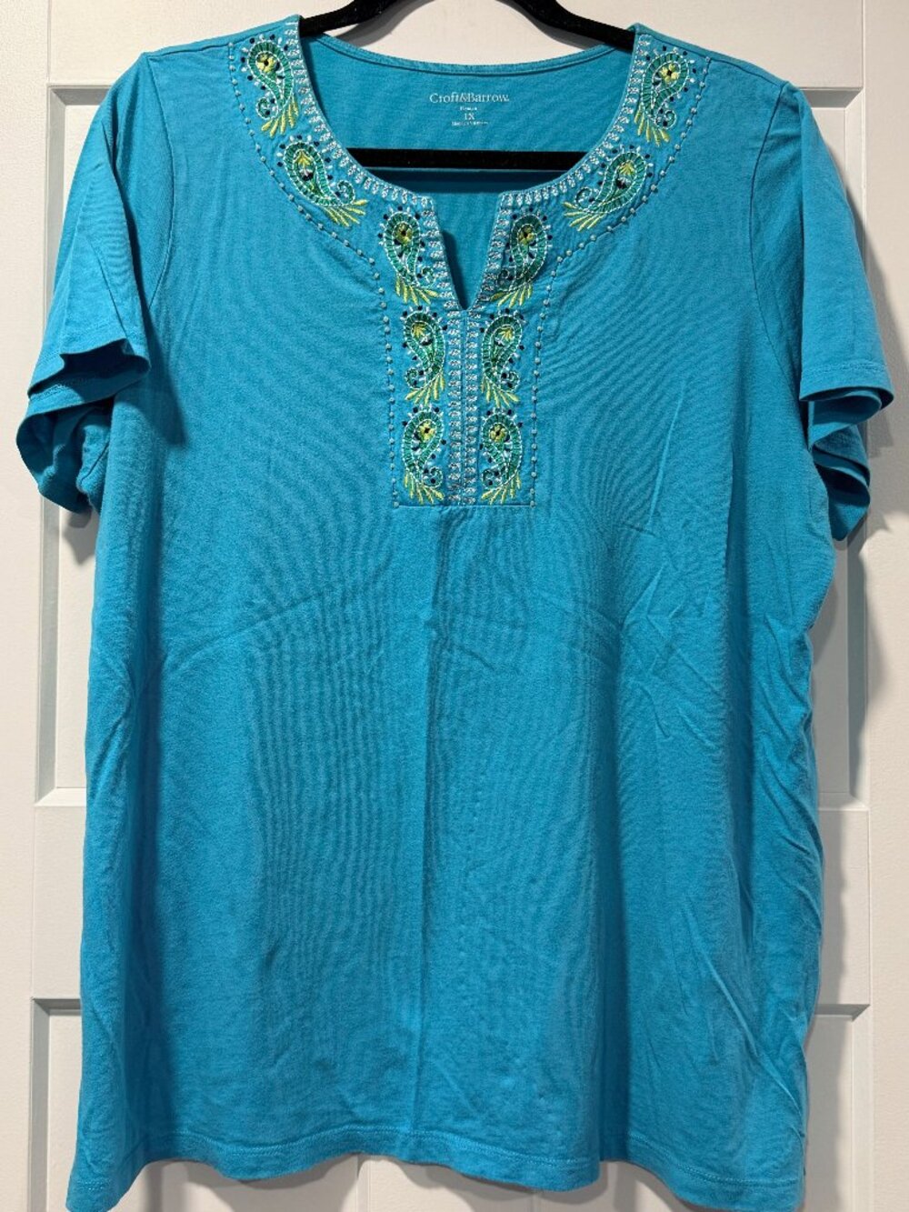 Croft & Barrow Paisley Embroidered Teal Short-Sleeve Tee